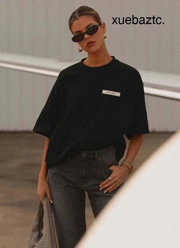 Signature Oversized Tee - Black - T-Shirts
